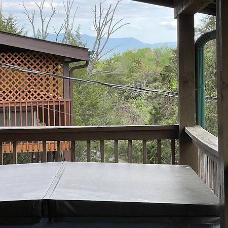 Peace By The Lake Sevierville Extérieur photo