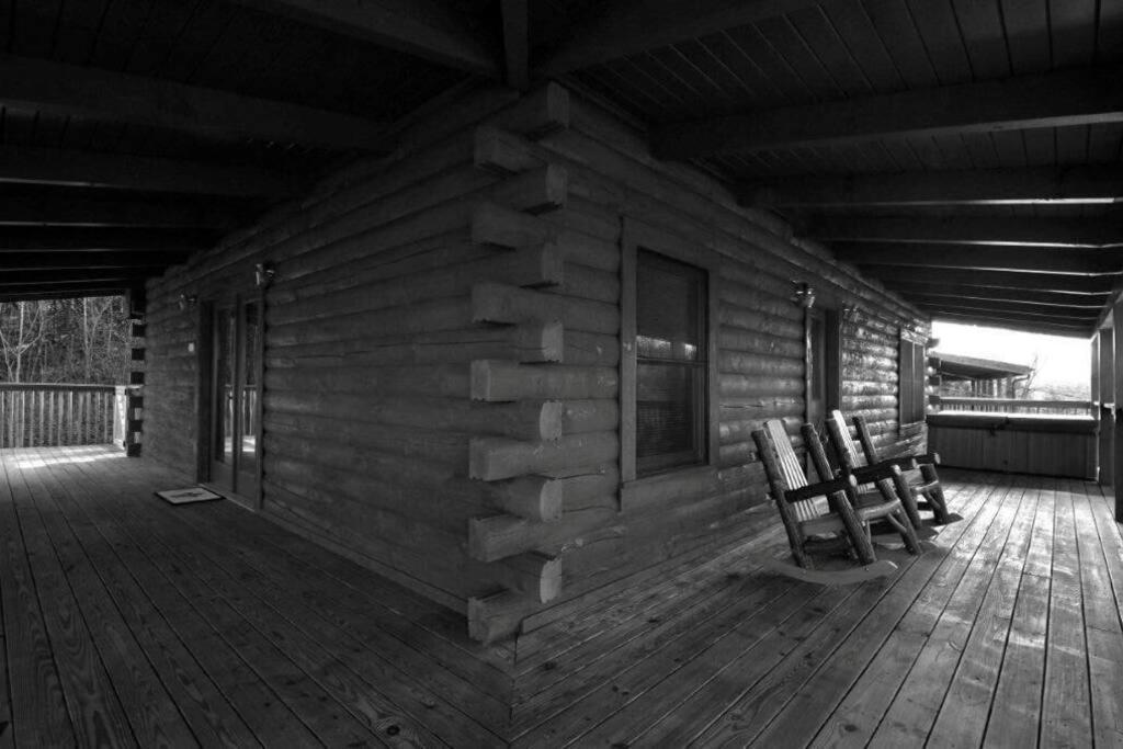 Peace By The Lake Sevierville Extérieur photo